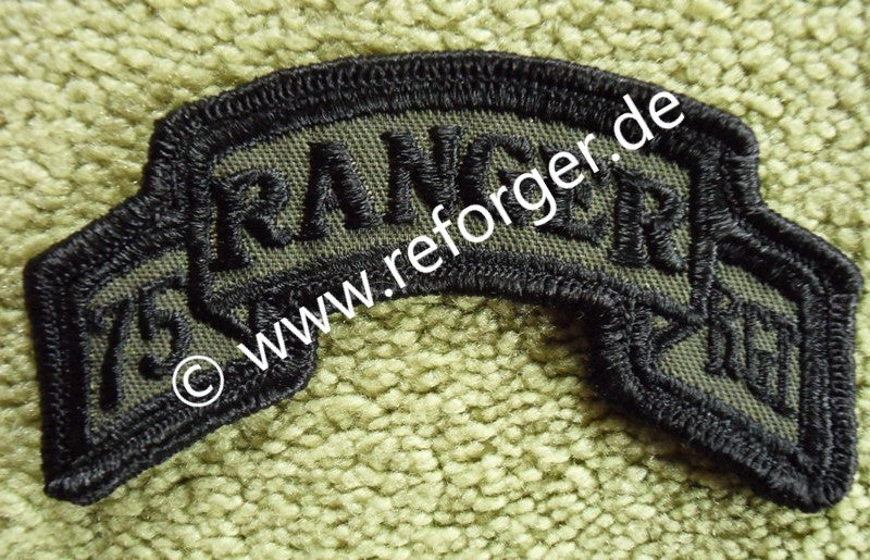 75th Ranger Regiment Patch: Bogenförmiger Aufnäher mit schwarzem Schriftzug auf grünem Hintergrund