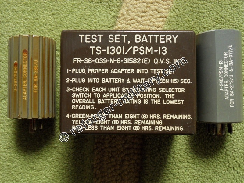 Battery Test Set PSM‑13 – Detailaufnahme der Adapter für Batterietests