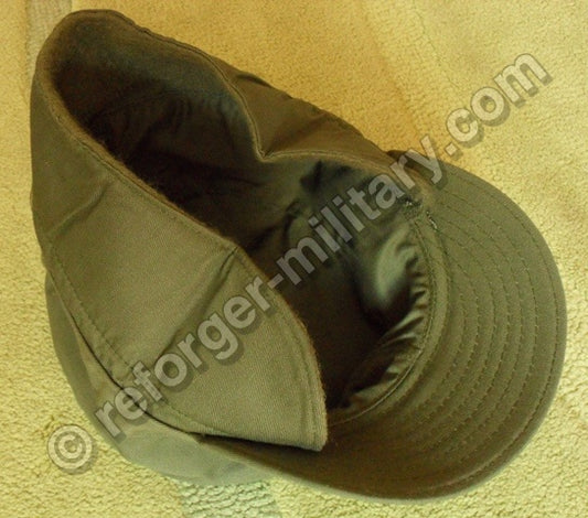 Detailaufnahme des ausklappbaren Ohrenschutzes gegen Kälte bei der OG-107 Patrol Cap