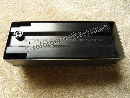 PRC‑77 D‑Cell Battery Holder, eingesetzt in der Batteriebox CY‑2562
