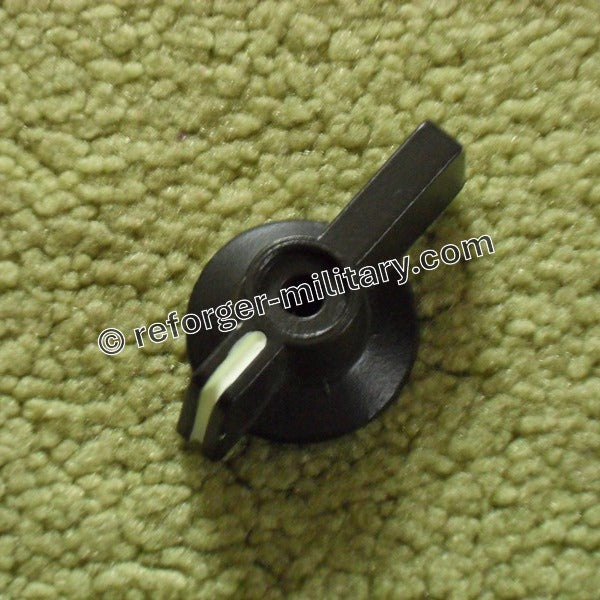 Bedienknopf zum Umschalten der Frequenz am PRC-77 Funkgerät