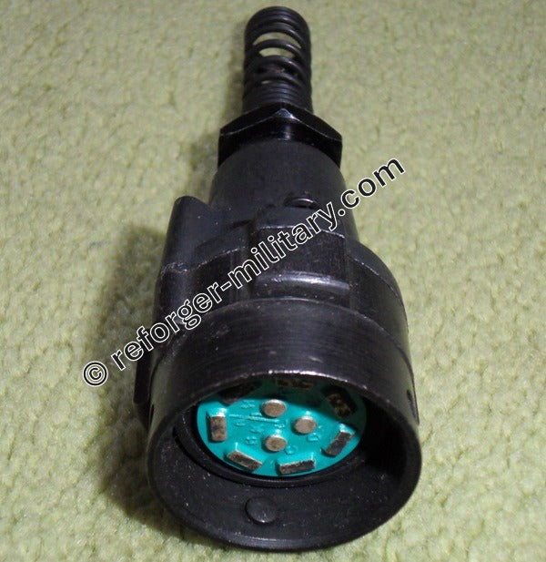 U-77/U NATO Stecker 10-Pin Detail Anschlusskontakte