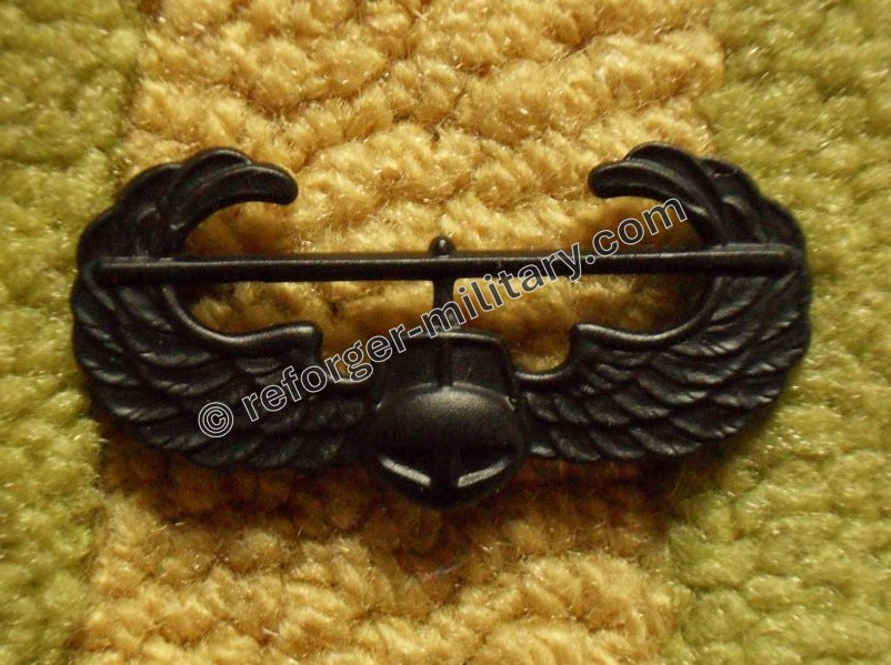 Army Air Assault Metal Pin-On Badge