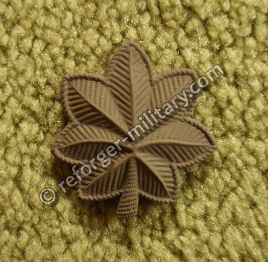 U.S. Army Major (MAJ) Rangabzeichen aus Metall – Subdued Brown Oak Leaf Rank Insignia Pin for BDU Uniform