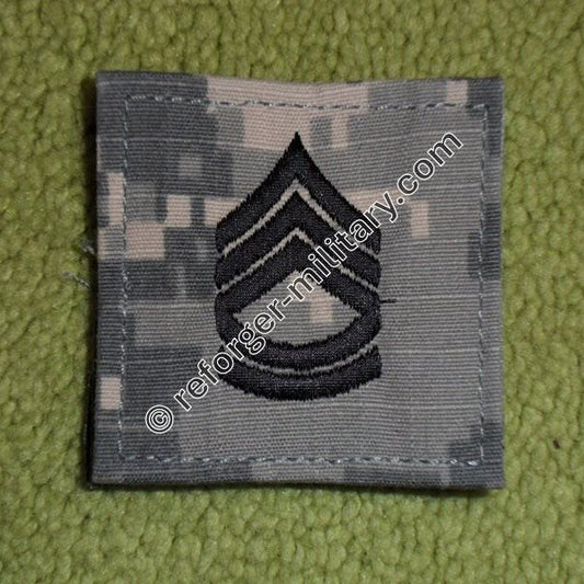 Dienstgradabzeichen Sergeant First Class (SFC) – US Army ACU AT-Digital Tarnmuster