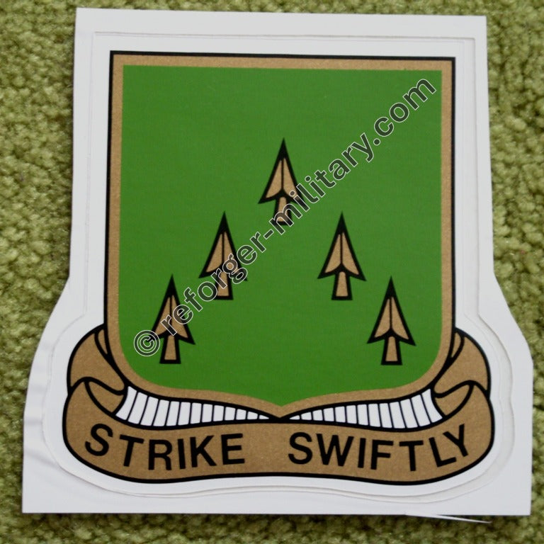 US Army 70th Armor Regiment Aufkleber mit Logo und Motto "Strike Swiftly".