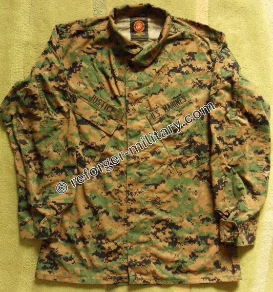 Original USMC MARPAT Digital Woodland Camo Jacke – Genuine MCCUU Blouse Frontansicht.