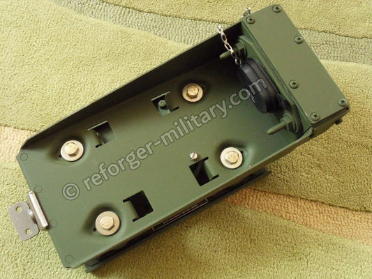Mounting MT-1898 Halterung für R-442 Funkempfänger