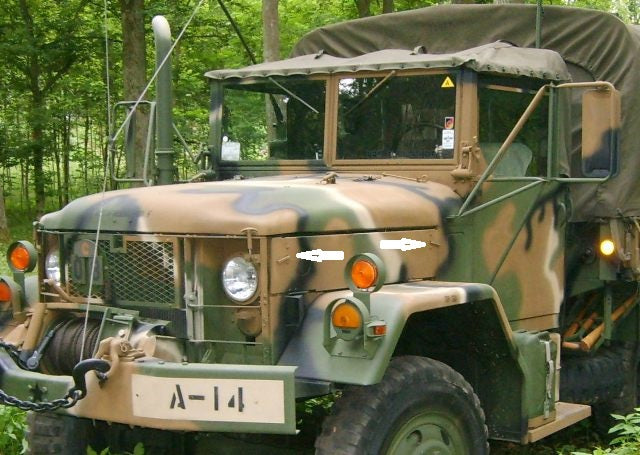 REO M35 Verschlussriegel Montageansicht – Hood Latch Installation