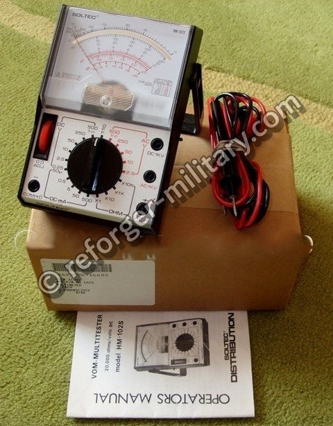 Soltec HM-102S Analog Multimeter – Klassisches Volt-Ohm Messgerät für Militärfunk und Fahrzeugelektrik aus originalen US Army Beständen.