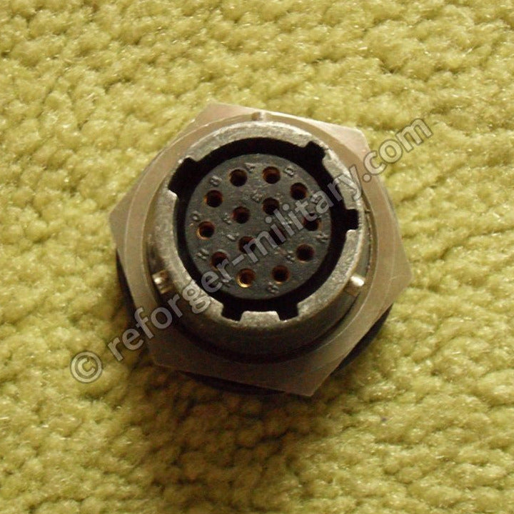 Gesamtansicht der U-318 U Einbaubuchse als Panel Receptacle Anschlussbuchse für das PRC-77 Funkgerät