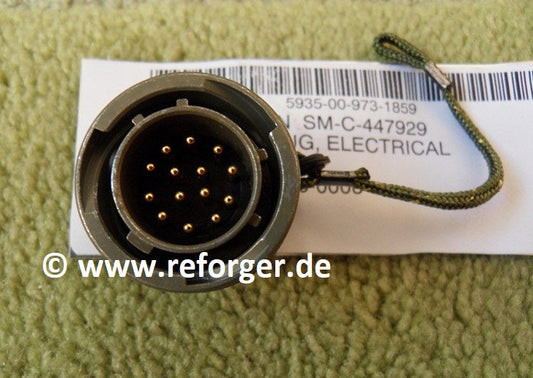 PRC-77 Power Plug U-317 Stecker Ansicht von oben – detaillierte Sicht auf die Pins des Power Plugs für PRC-77 und PRC-25 Funkgeräte