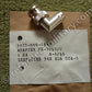 Gesamtansicht des UG-306B U BNC Coaxial Adapters als Mil-Spec Winkelstecker.
