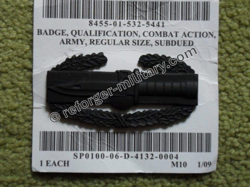 Combat Action Abzeichen aus Metall, Anstecker für militärische Uniformen, Emblem zeigt M9-Bajonett und M67-Granate