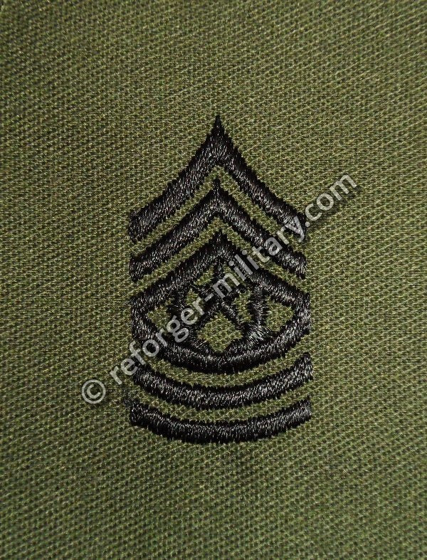 U.S. Army Command Sergeant Major (CSM) Rangabzeichen Aufnäher – Subdued Rank Patch with Wreath for BDU Uniform.
