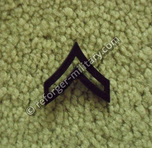 U.S. Army Corporal (CPL) Rangabzeichen aus Metall – Subdued Rank Insignia Pins for BDU Uniform.