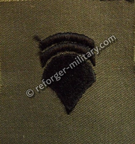 U.S. Army Specialist 6 (SP6) Rangabzeichen Aufnäher – Subdued Olive Rank Patch Vietnam Era.