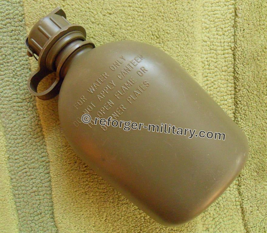 US Army Feldflasche 1QT ohne Hülle – robuste Trinkflasche aus Kunststoff
