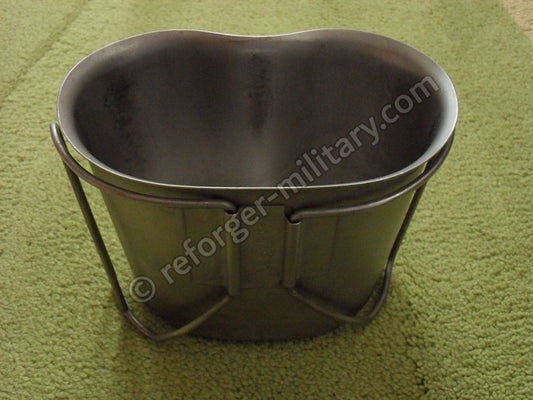 US Feldflaschenbechers aus Edelstahl für die 1QT Feldflasche.