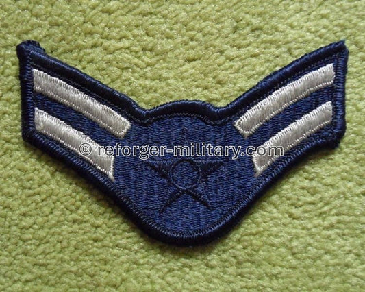 Air Force Dienstgrad Airman First Class (E3) – Chevron Aufnäher Blau und Weiß 