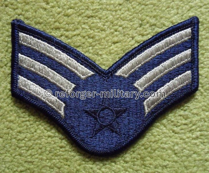 US Air Force Dienstgradabzeichen Senior Airman – Chevron Aufnäher in Blau und Weiß