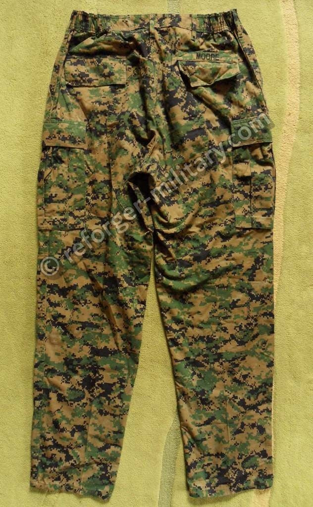 USMC MARPAT Digital Woodland Utility Pants – Rückansicht der originalen US-Marines Digital-Tarnhose.