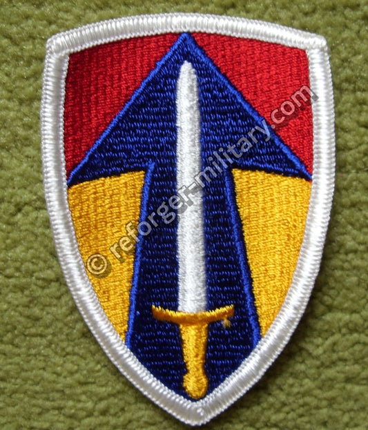 Originales US Army 2nd Field Force Vietnam Abzeichen in der farbigen Full-Color-Variante für die Ausgehuniform.