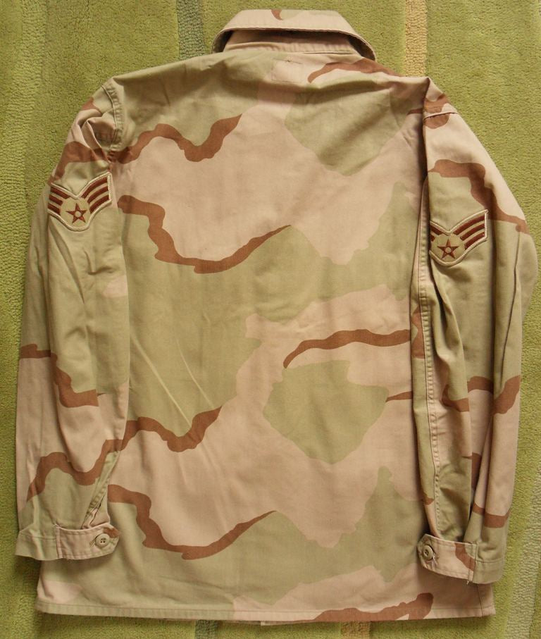 US Army Wüstentarnjacke in Größe Medium