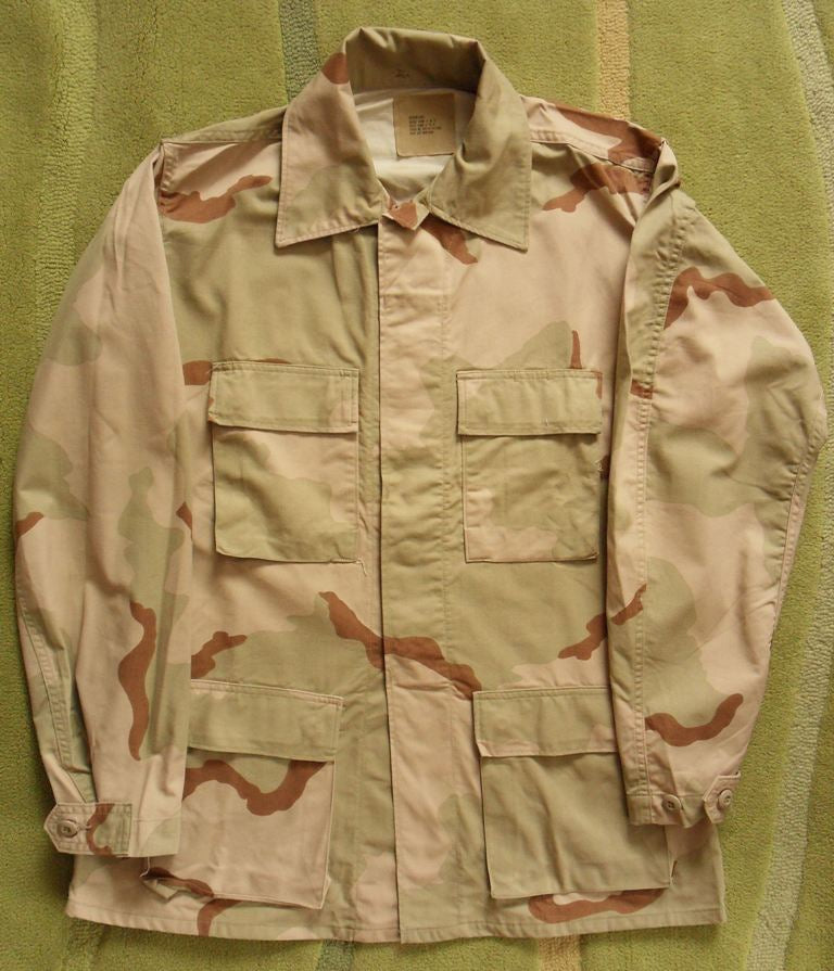 US Army Wüsten-Uniformjacke – 3-Color Desert DCU Feldjacke